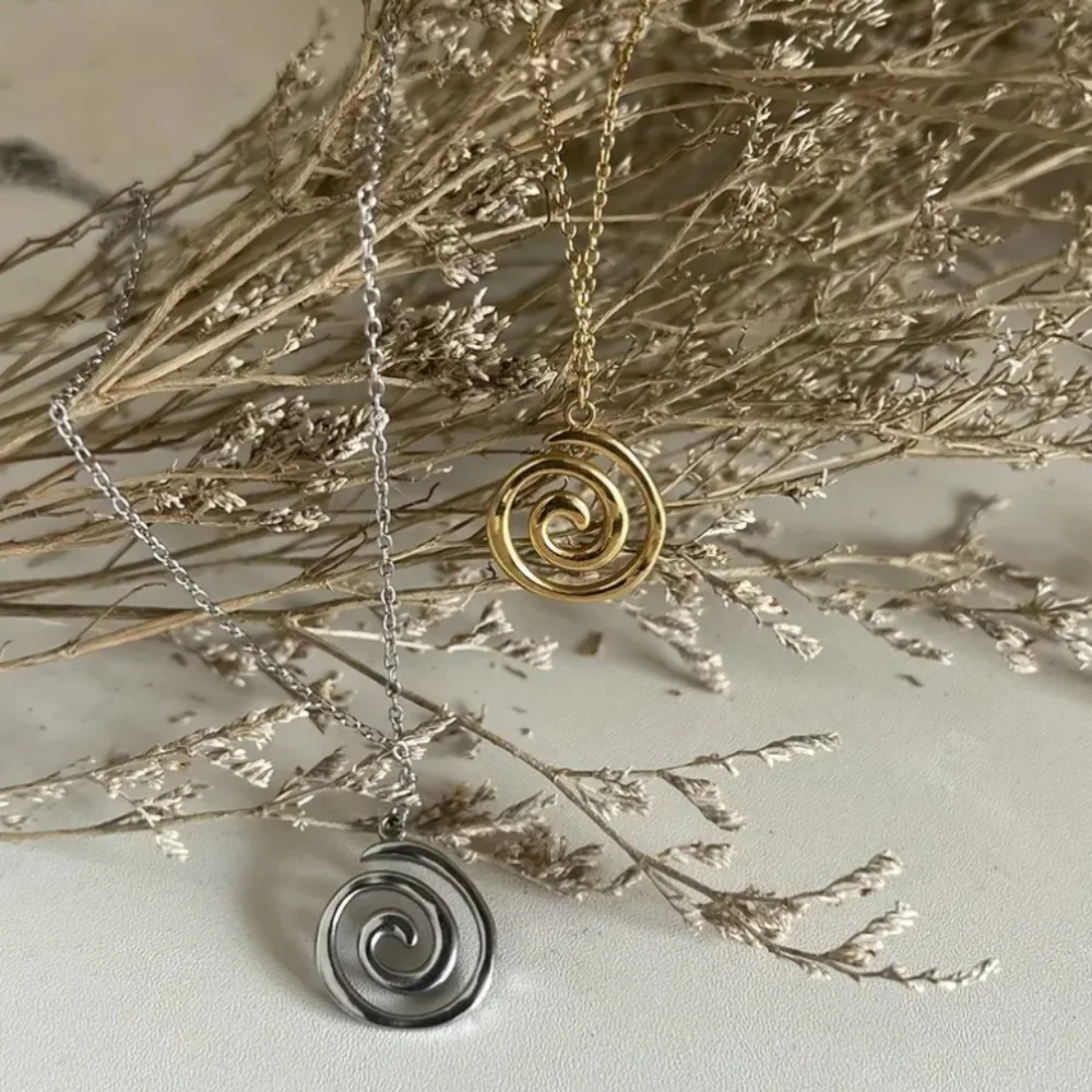 Silver Swirl Necklace